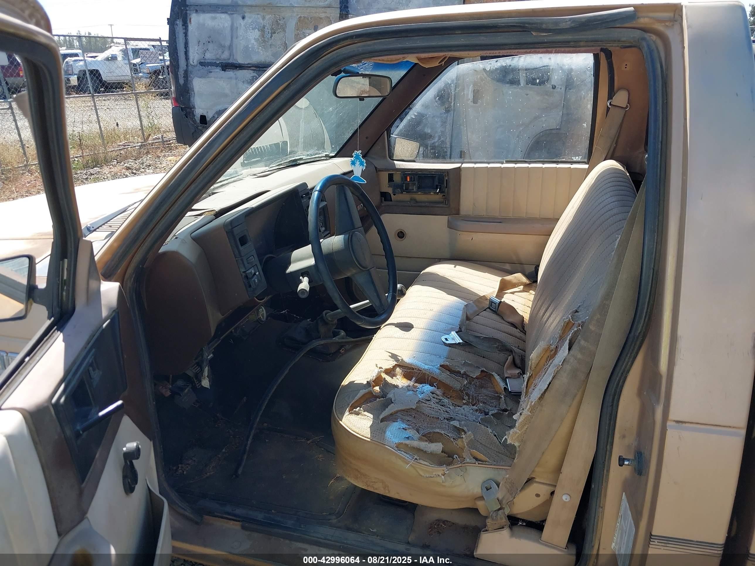 1987 Chevrolet S Truck S10 Dark Brown vin: 1GCBS14EXH2156271