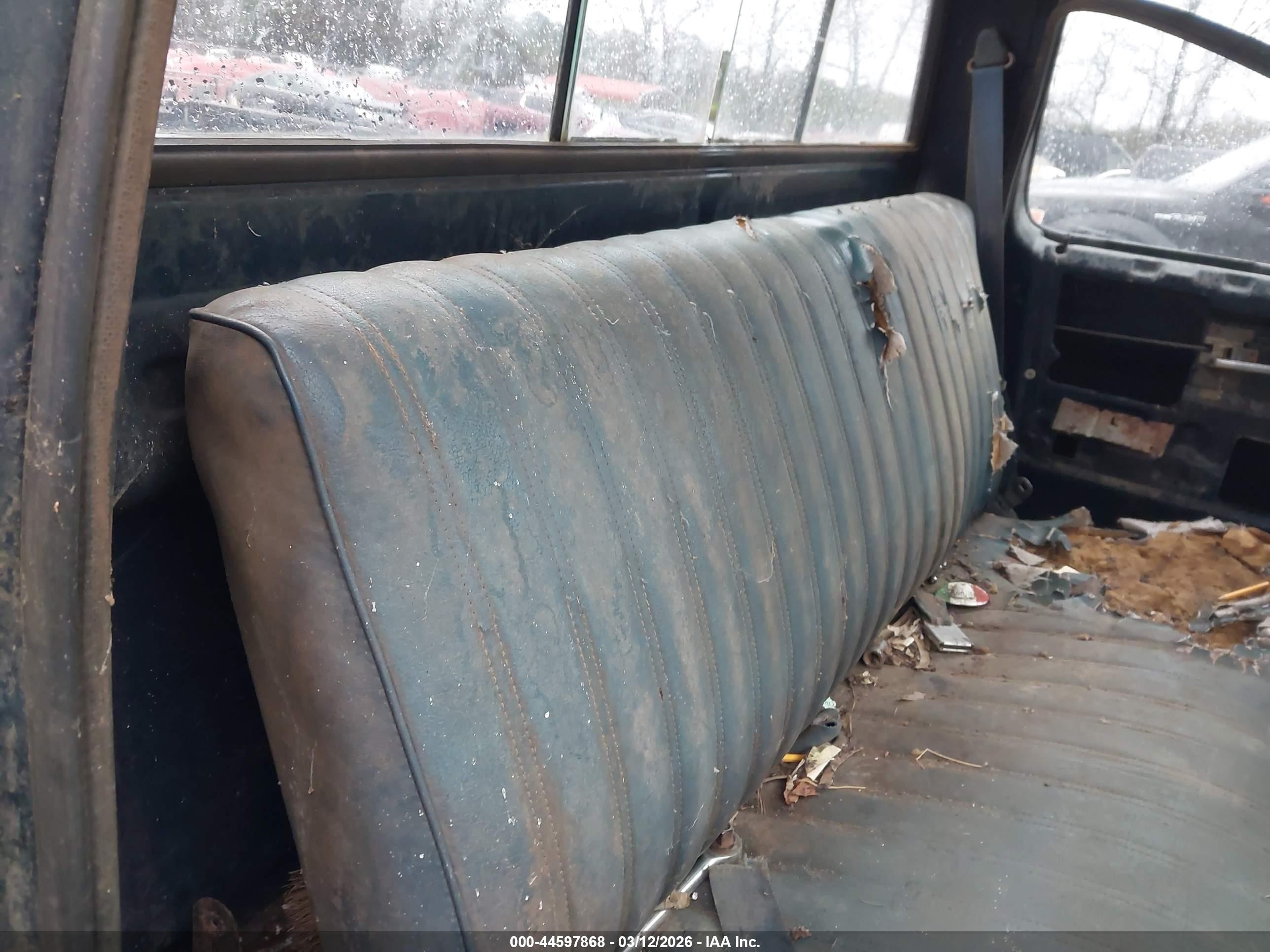 1984 Chevrolet C10   Синий vin: 1GCCC14H1EF367259