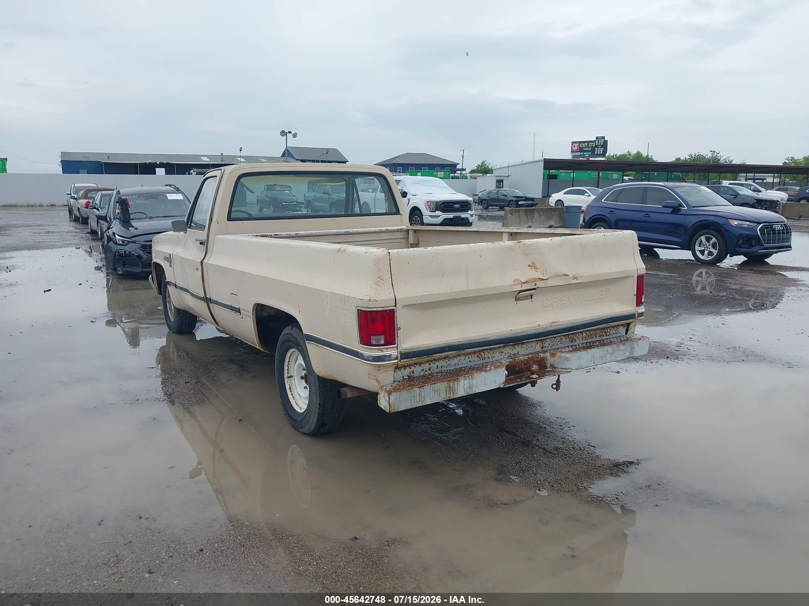 1985 Chevrolet C10 Beige vin: 1GCCC14N0FS153863