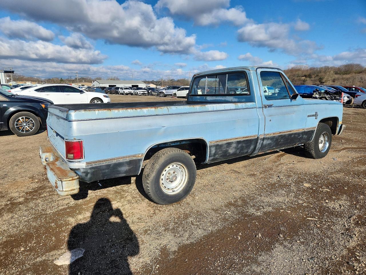 1987 Chevrolet R10 Blue vin: 1GCCR14H7HJ133451