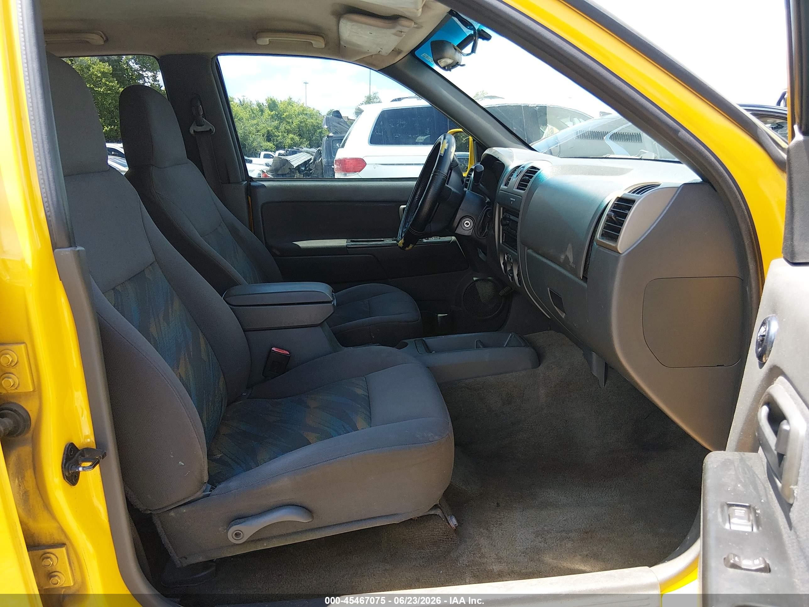 2005 Chevrolet Colorado Ls Yellow vin: 1GCCS136058119771