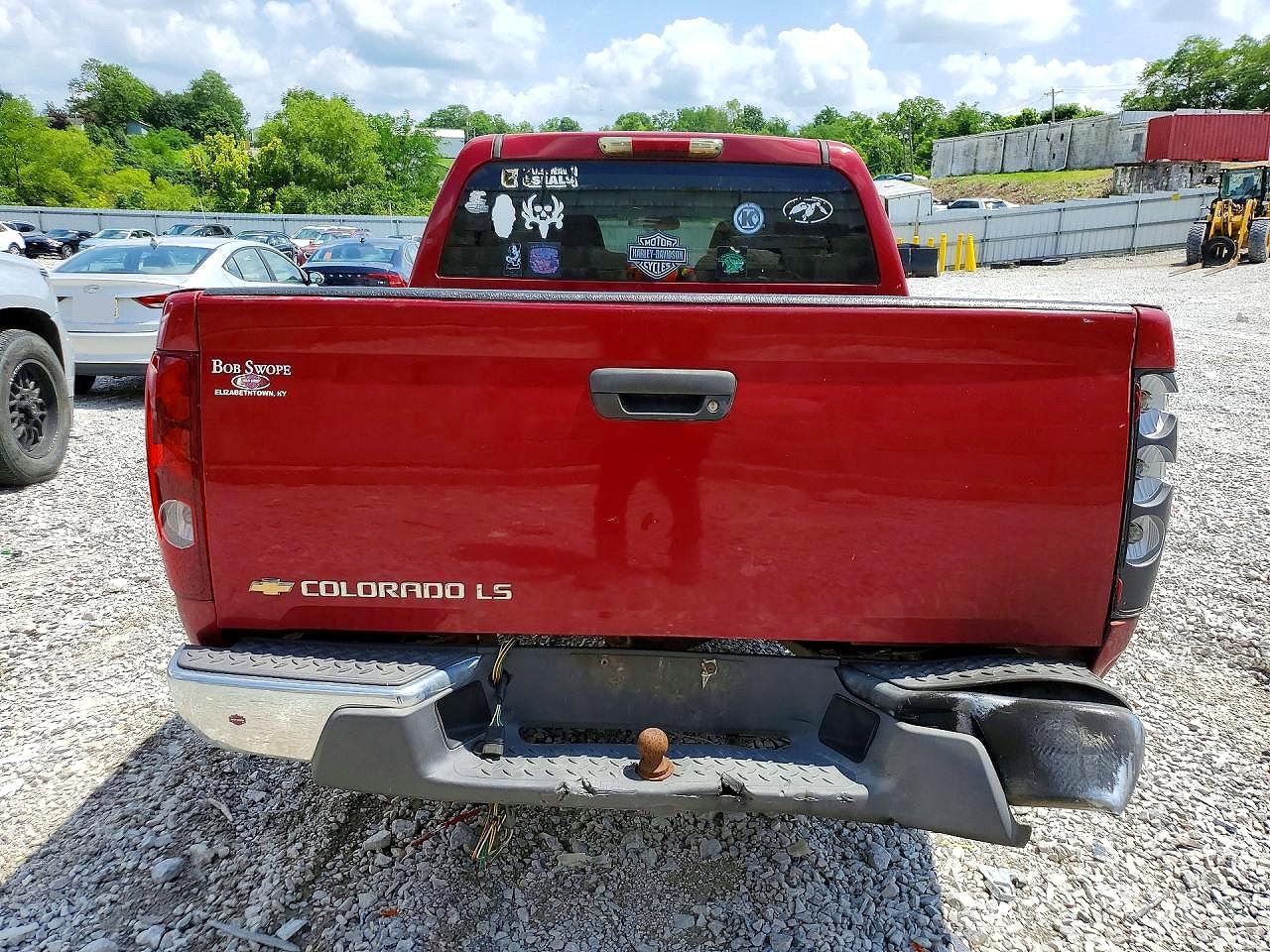 2005 Chevrolet Colorado Red vin: 1GCCS136358127945
