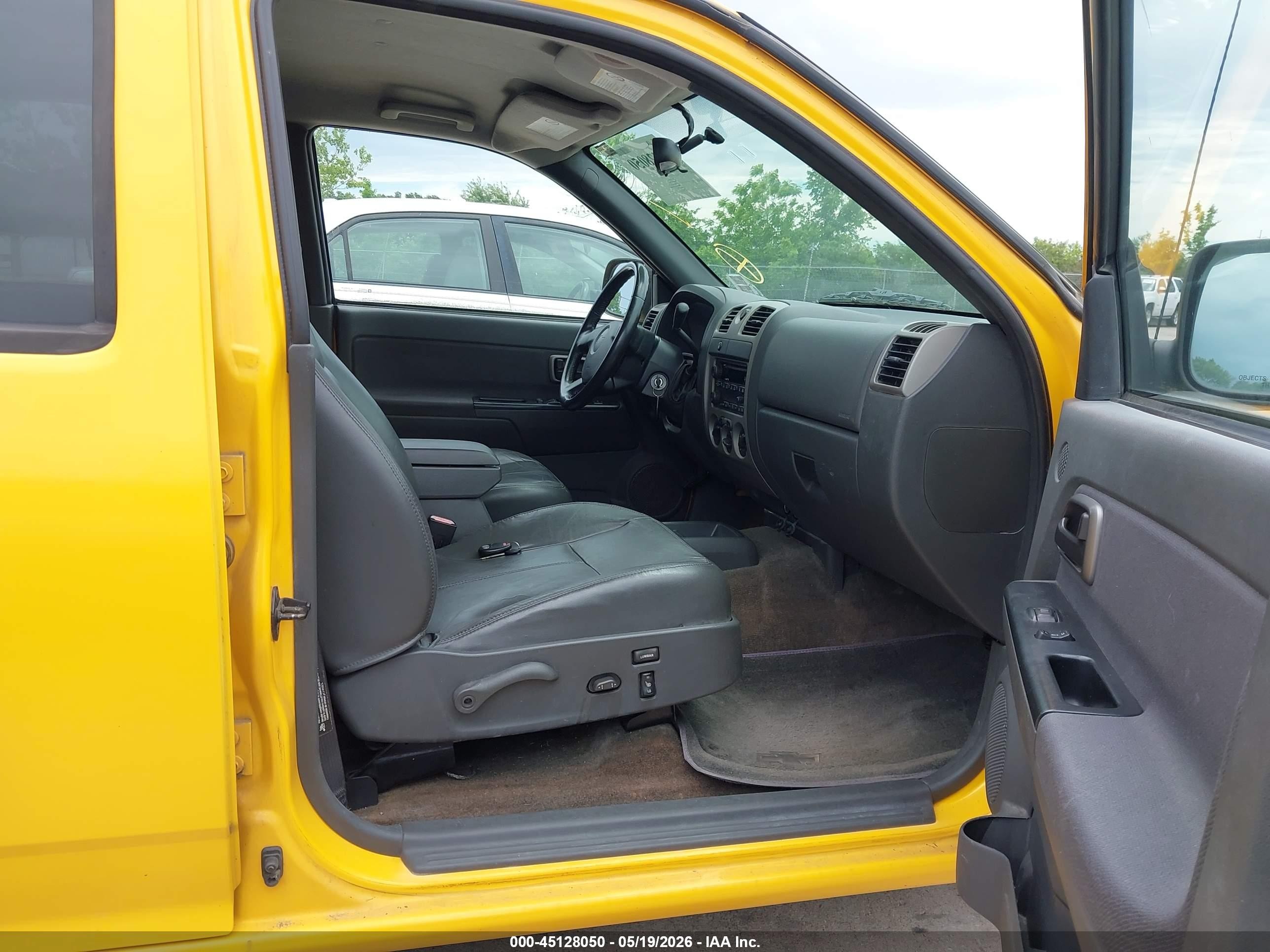 2005 Chevrolet Colorado Ls Yellow vin: 1GCCS136458241128
