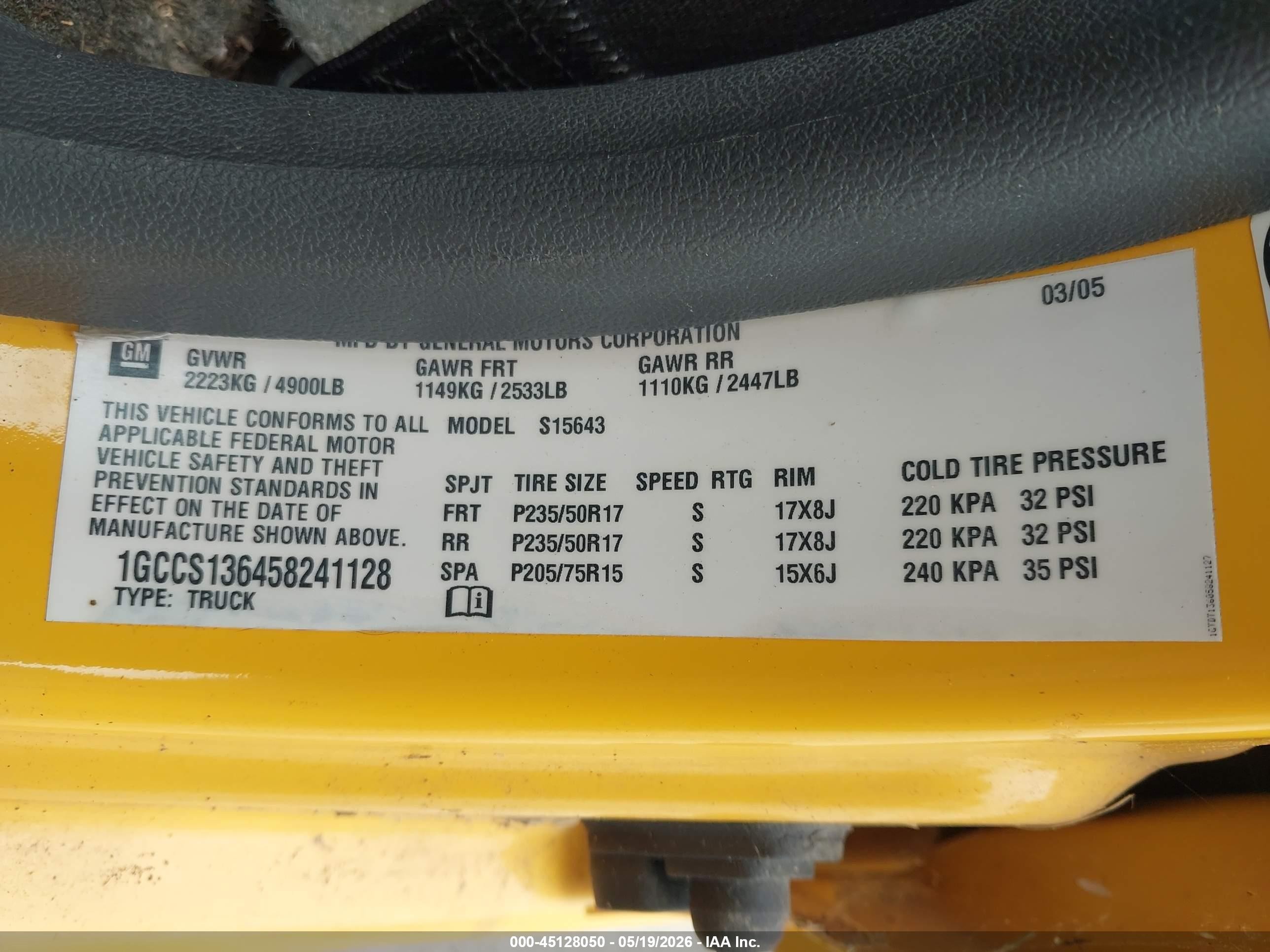 2005 Chevrolet Colorado Ls Yellow vin: 1GCCS136458241128