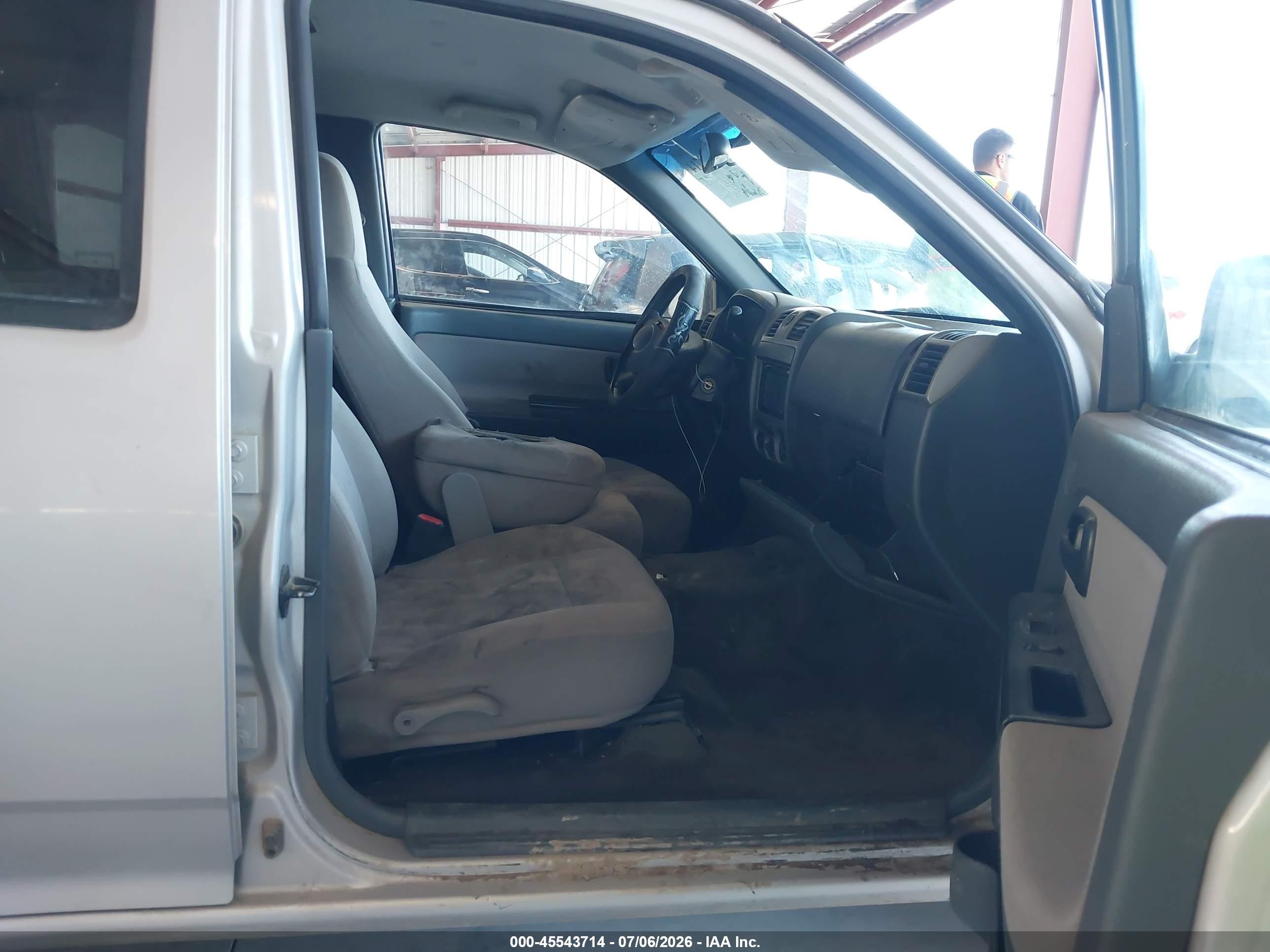 2005 Chevrolet Colorado Ls Silver vin: 1GCCS136458282052