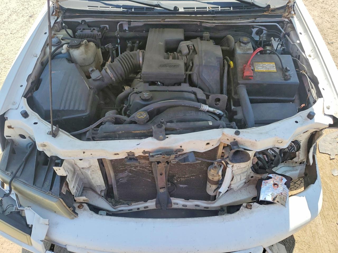 2005 Chevrolet Colorado White vin: 1GCCS136558156864