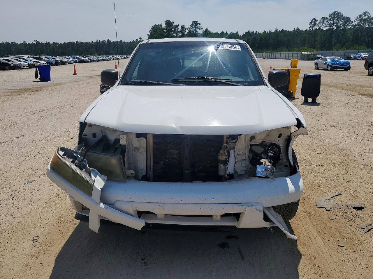 2005 Chevrolet Colorado White vin: 1GCCS136558156864