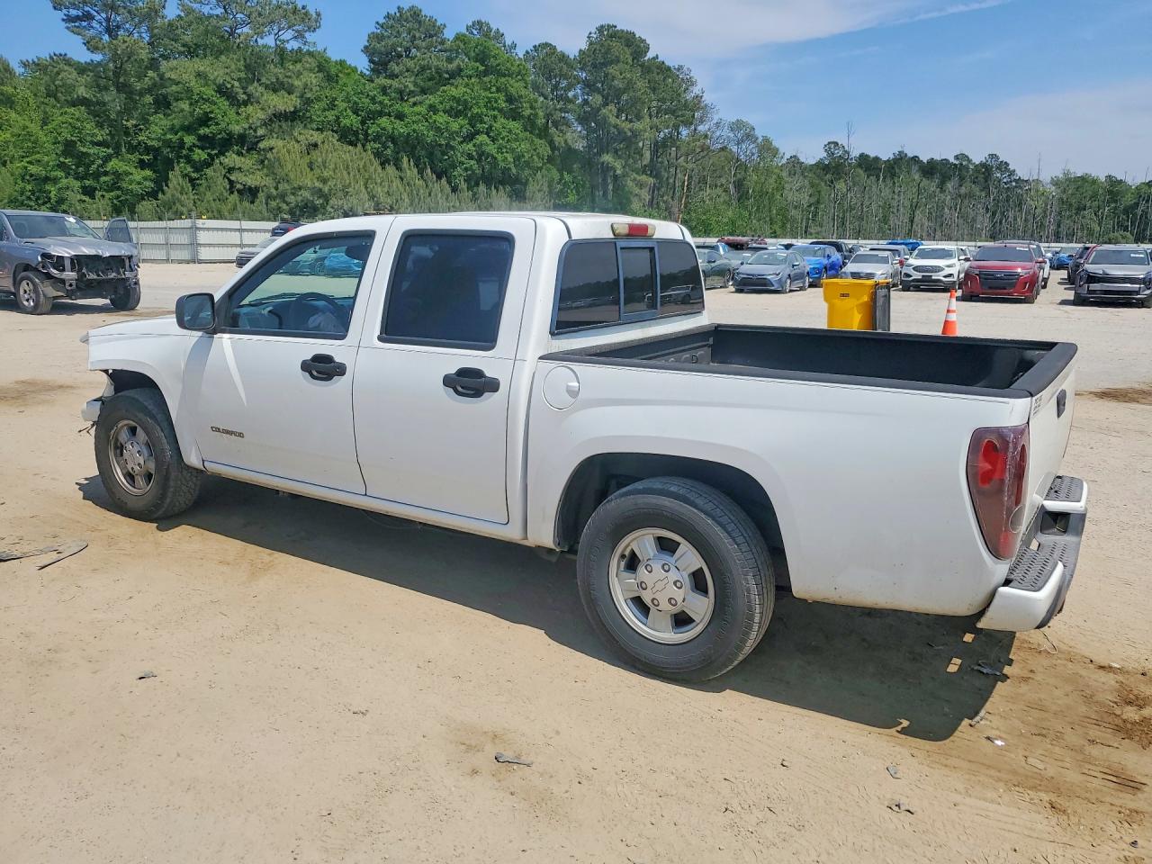 2005 Chevrolet Colorado White vin: 1GCCS136558156864