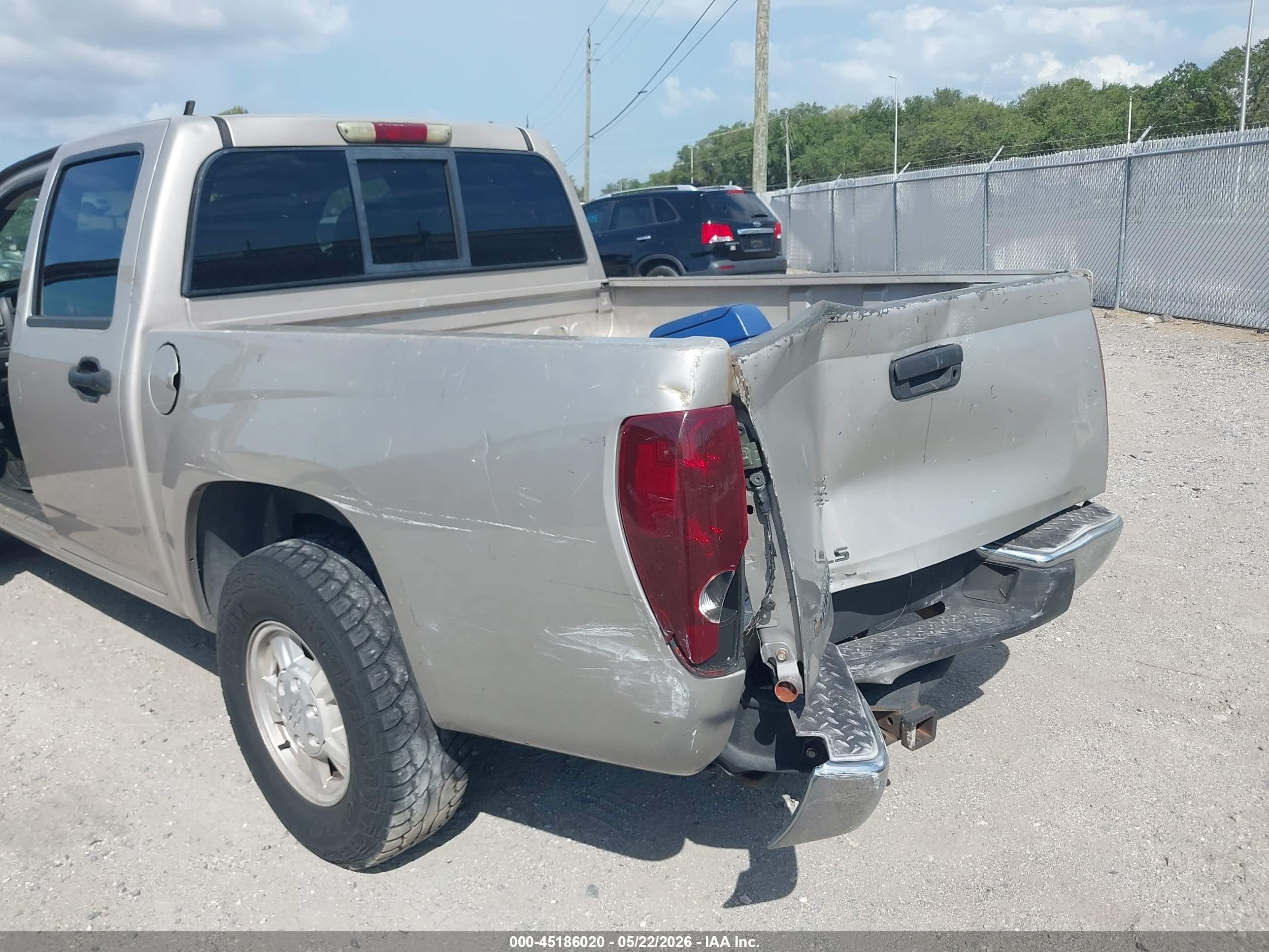 2004 Chevrolet Colorado Ls Gray vin: 1GCCS136748124190