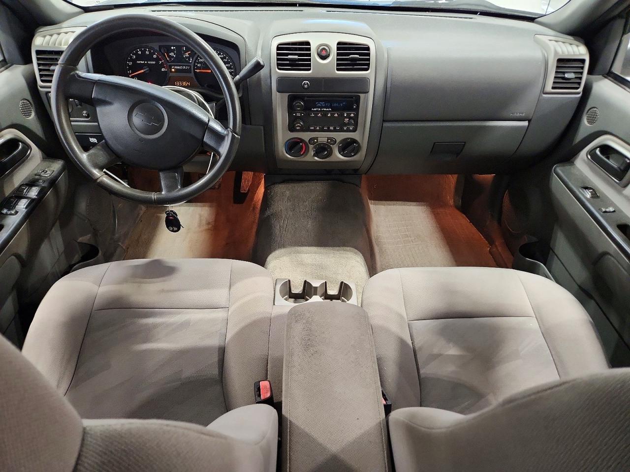 2005 Chevrolet Colorado Серебряный vin: 1GCCS136858222873