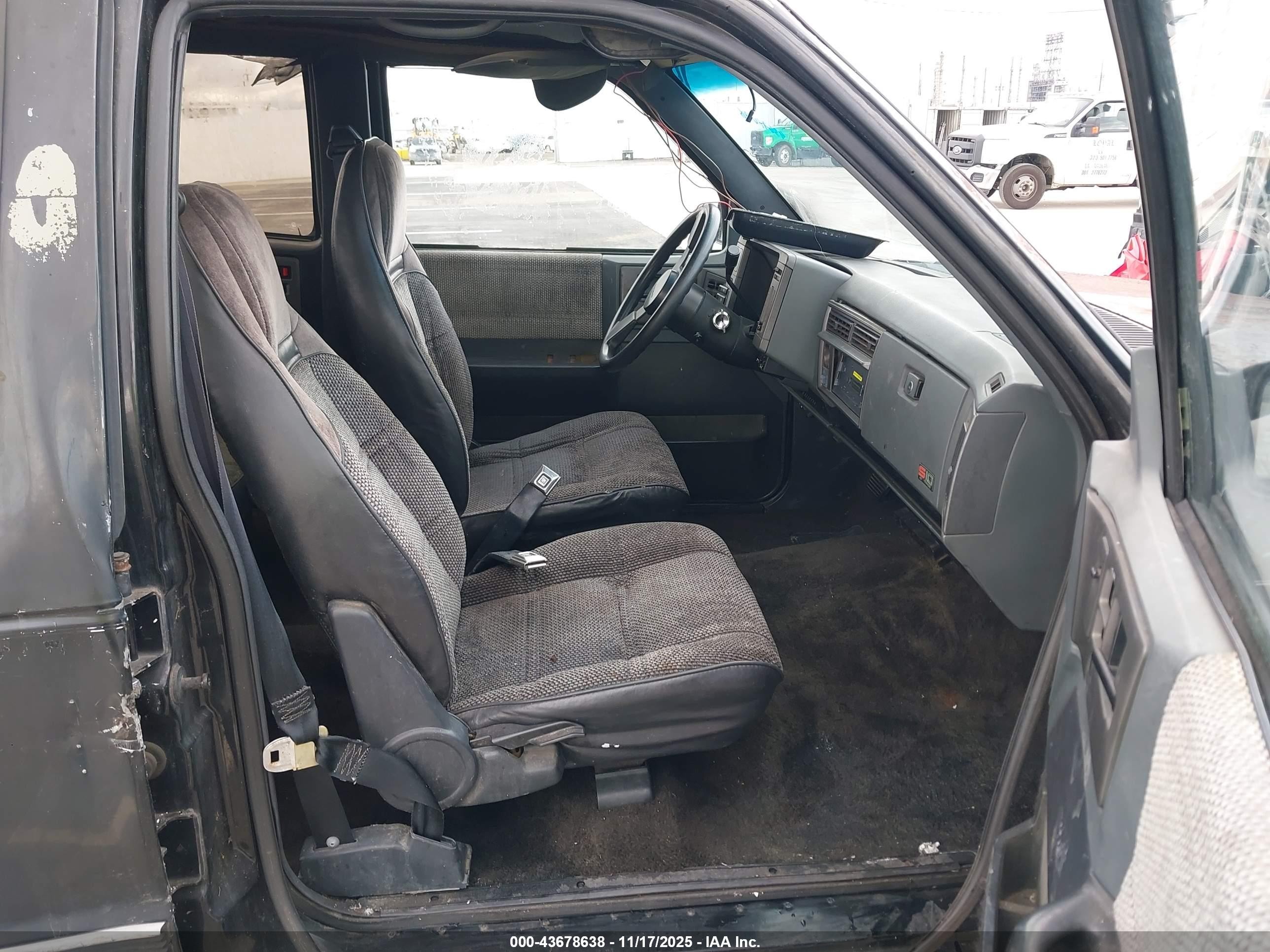 1991 Chevrolet Blazer S10 Black vin: 1GCCS13Z7M2158630