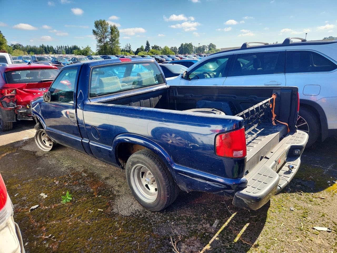 2000 Chevrolet S Truck S10 Blue vin: 1GCCS1440Y8130660