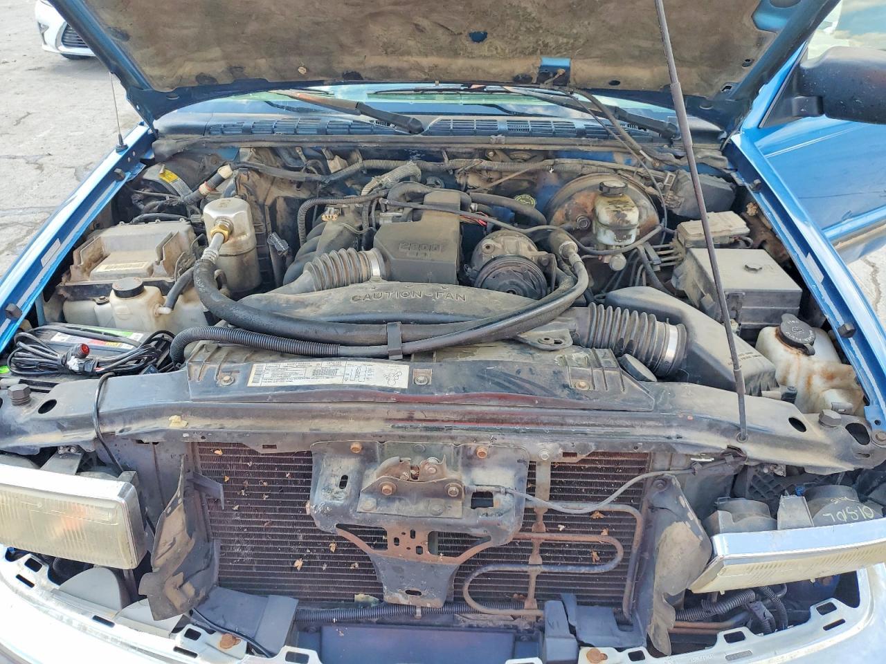 2000 Chevrolet S Truck S10 Blue vin: 1GCCS1440YK145839