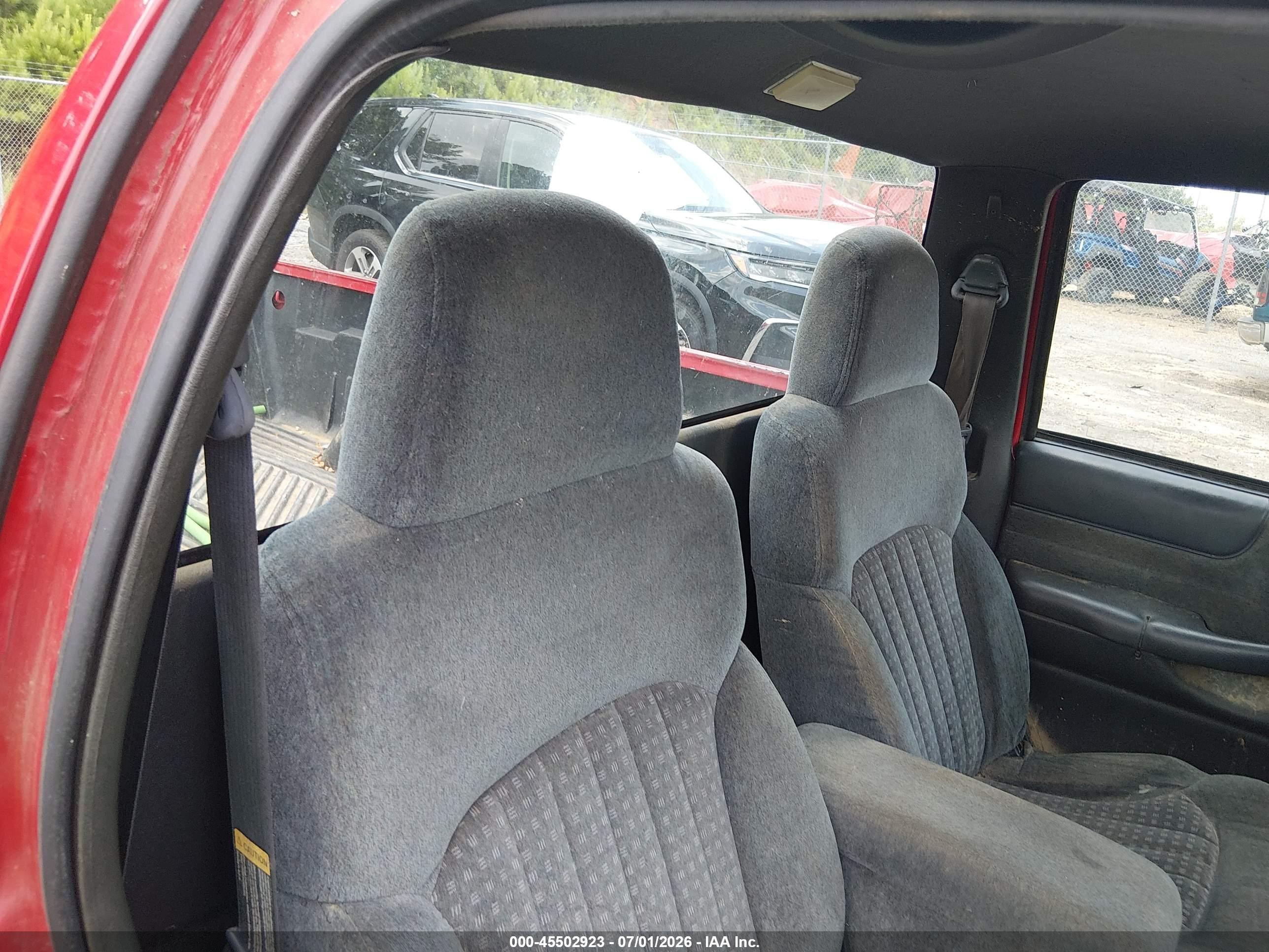 1999 Chevrolet S-10 Ls Red vin: 1GCCS1441XK109026