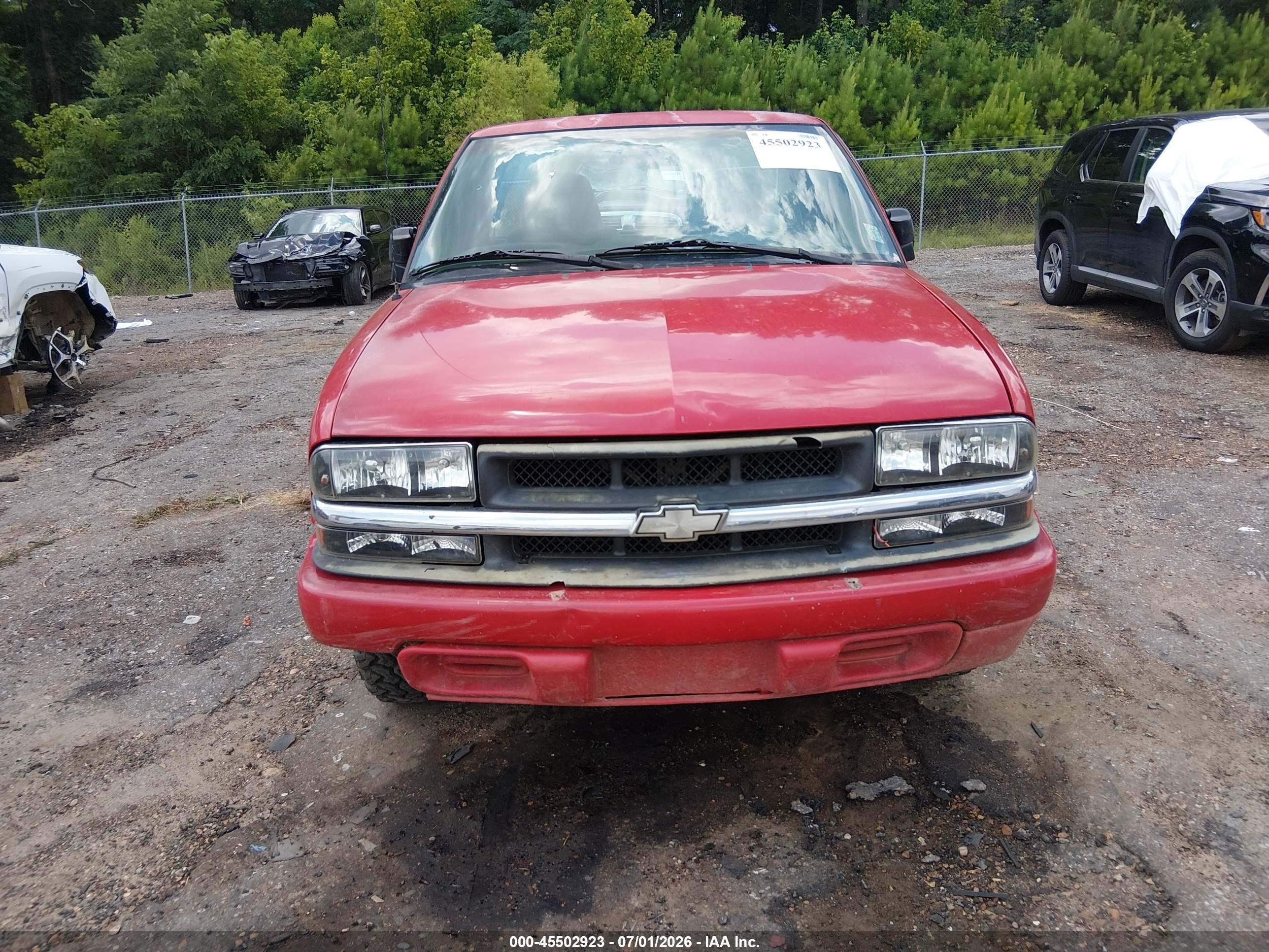 1999 Chevrolet S-10 Ls Red vin: 1GCCS1441XK109026
