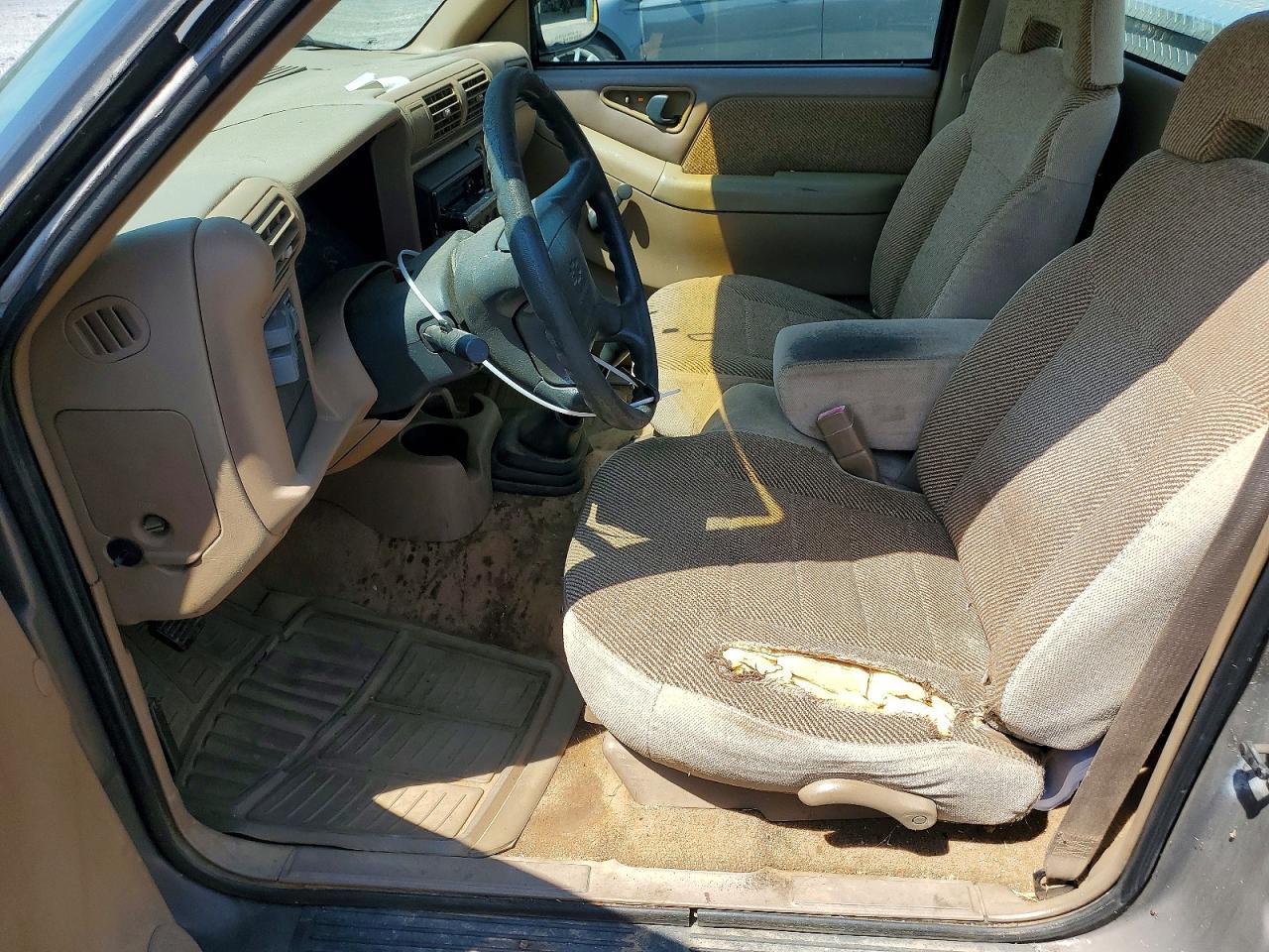 1997 Chevrolet S Truck S10 Tan vin: 1GCCS1442V8100944