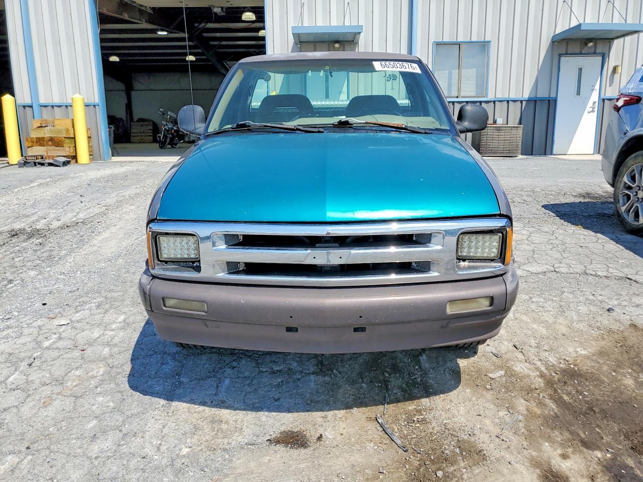 1997 Chevrolet S Truck S10 Tan vin: 1GCCS1442V8100944