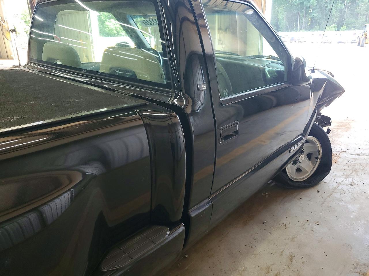 1997 Chevrolet S Truck S10 Black vin: 1GCCS1442V8134687