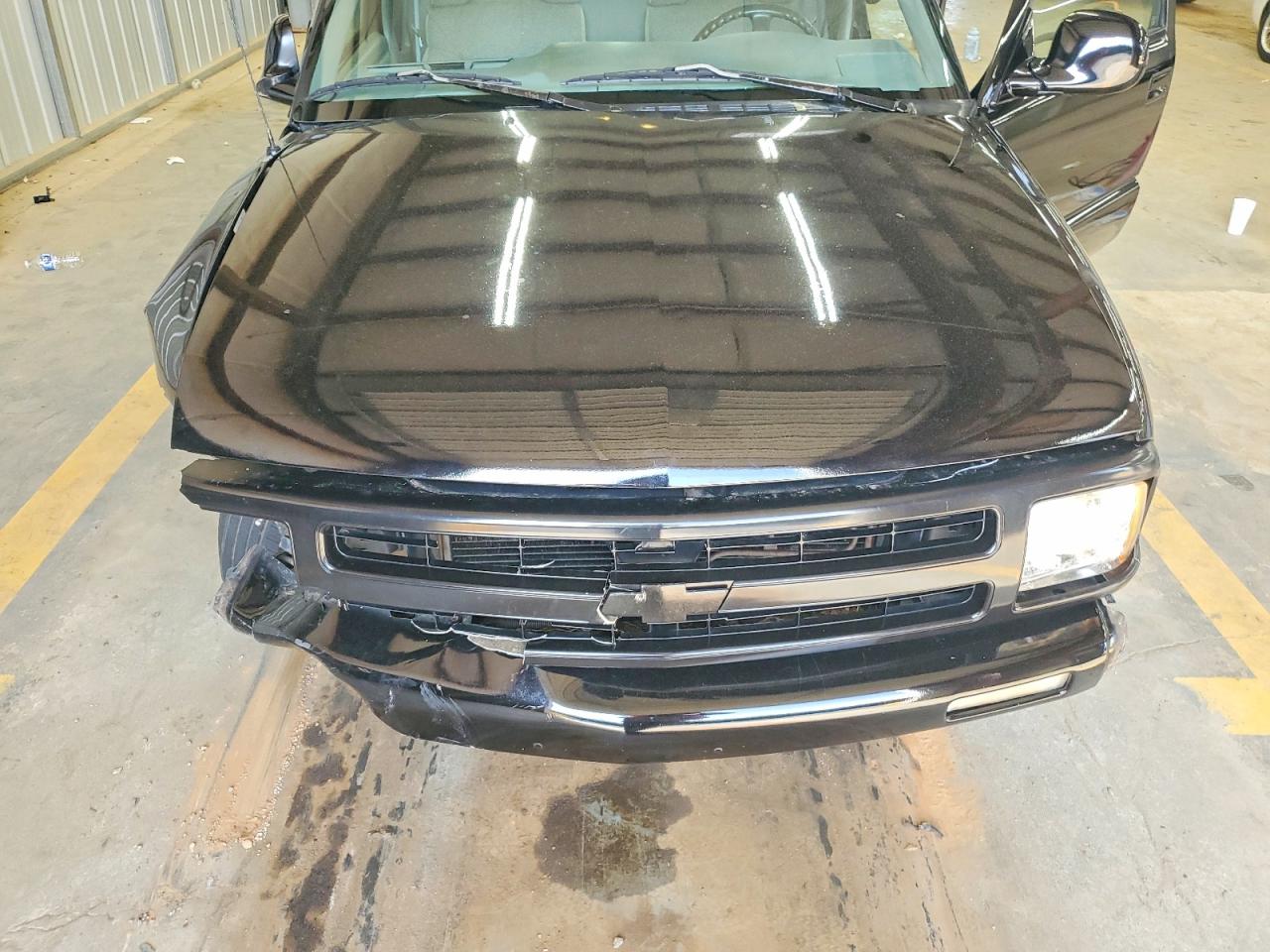1997 Chevrolet S Truck S10 Black vin: 1GCCS1442V8134687