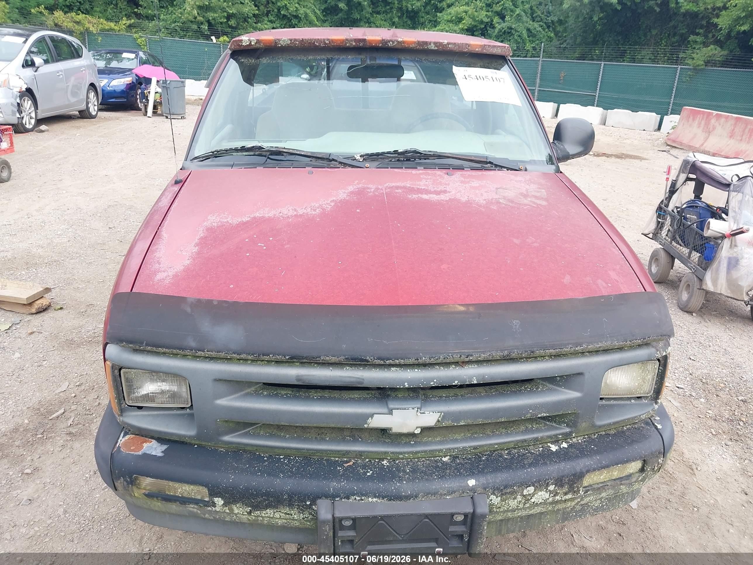 1997 Chevrolet S-10 Fleetside Red vin: 1GCCS1442V8172551