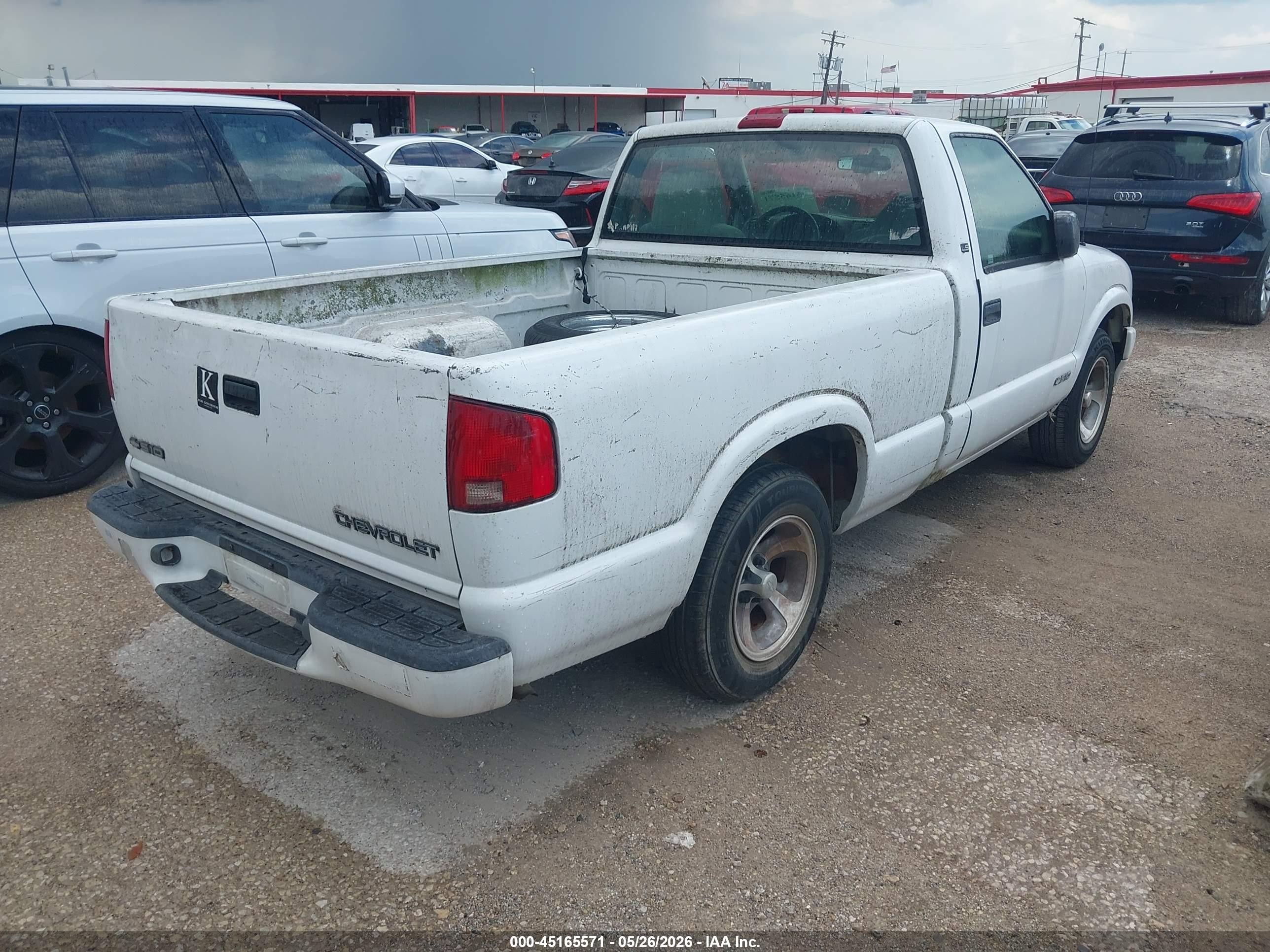 1998 Chevrolet S-10 Ls Fleetside White vin: 1GCCS1442W8195636