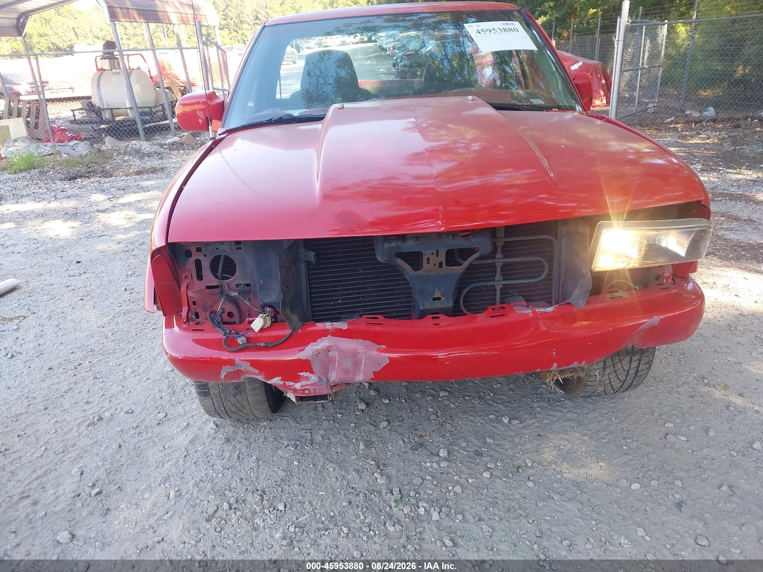 2000 Chevrolet S-10 Ls Red vin: 1GCCS1442Y8160100