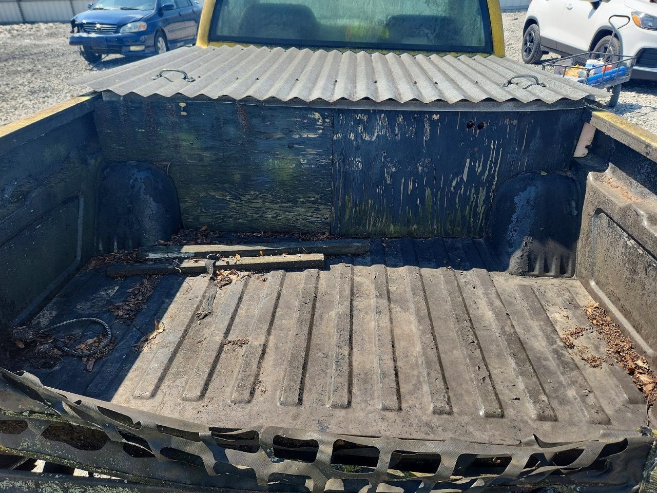 1995 Chevrolet S Truck S10 Yellow vin: 1GCCS1443S8255689
