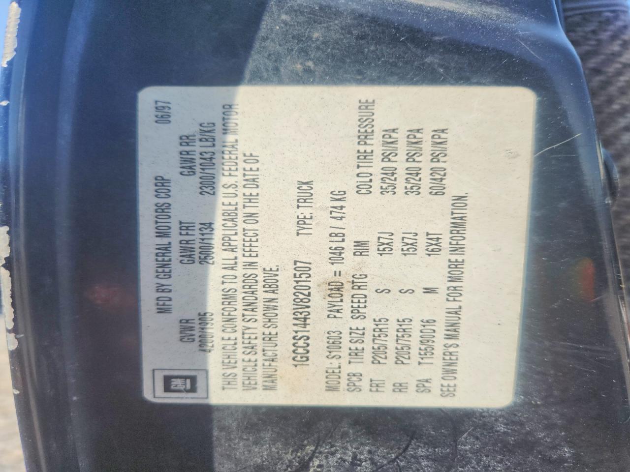 1997 Chevrolet S Truck S10 Two Tone vin: 1GCCS1443V8201507