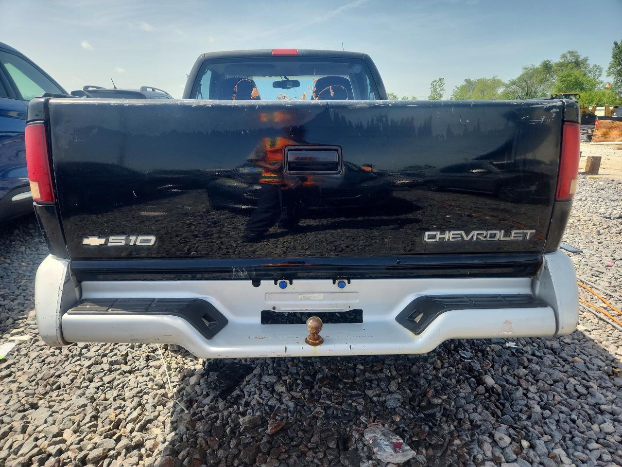 1997 Chevrolet S Truck S10 Two Tone vin: 1GCCS1443V8201507