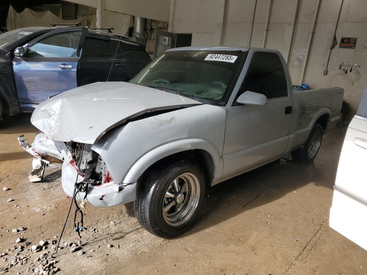 2000 Chevrolet S Truck S10 Blue vin: 1GCCS1443Y8102772