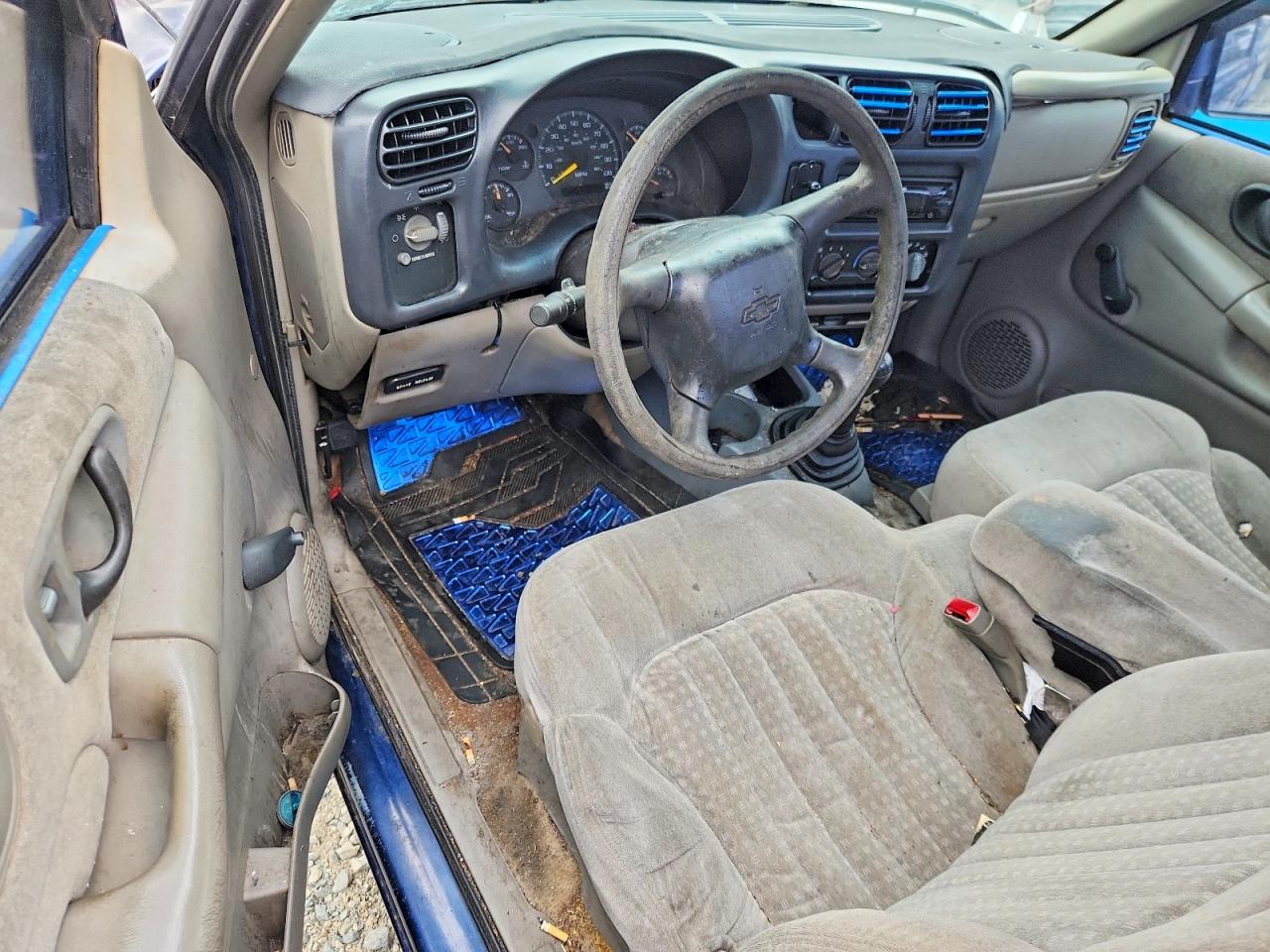 1999 Chevrolet S Truck S10 Blue vin: 1GCCS1444X8130675
