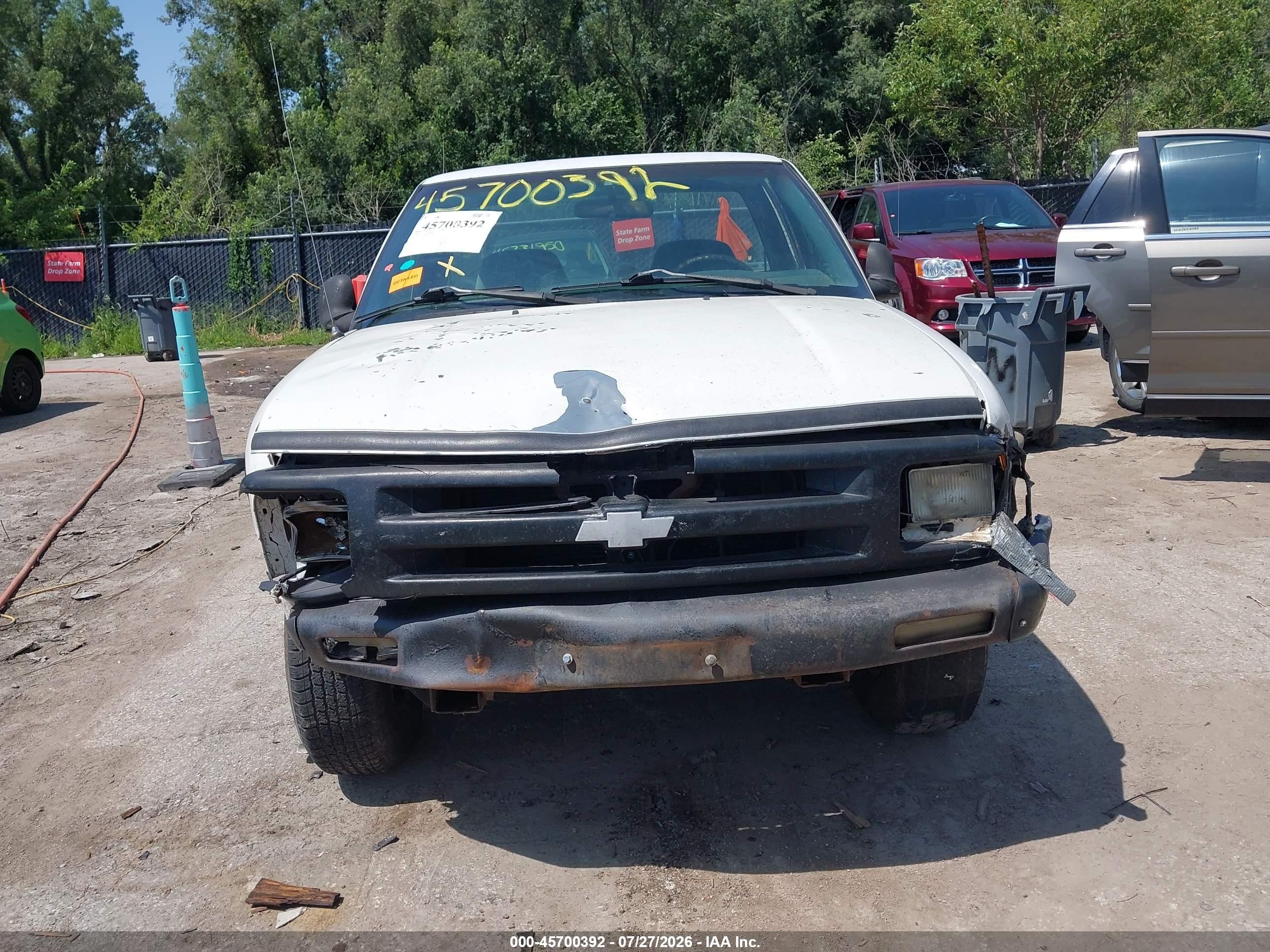 1995 Chevrolet S Truck S10 White vin: 1GCCS1445S8151205