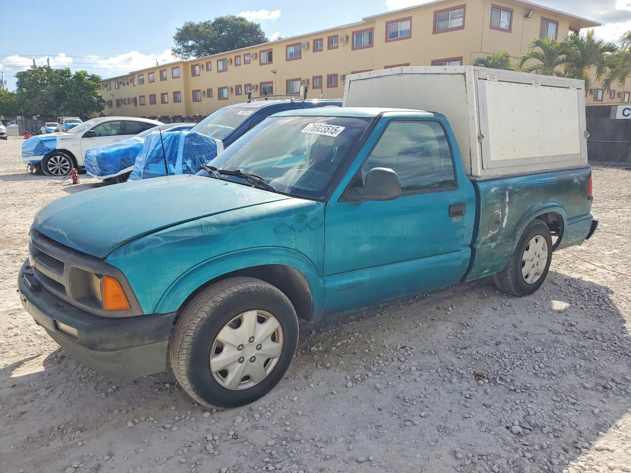 1995 Chevrolet S Truck S10 Green vin: 1GCCS1445S8245584