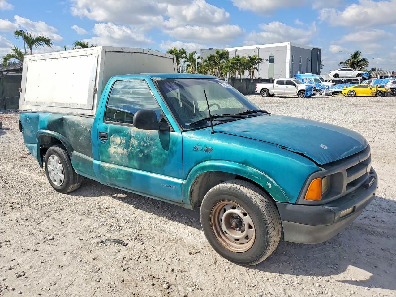 1995 Chevrolet S Truck S10 Green vin: 1GCCS1445S8245584