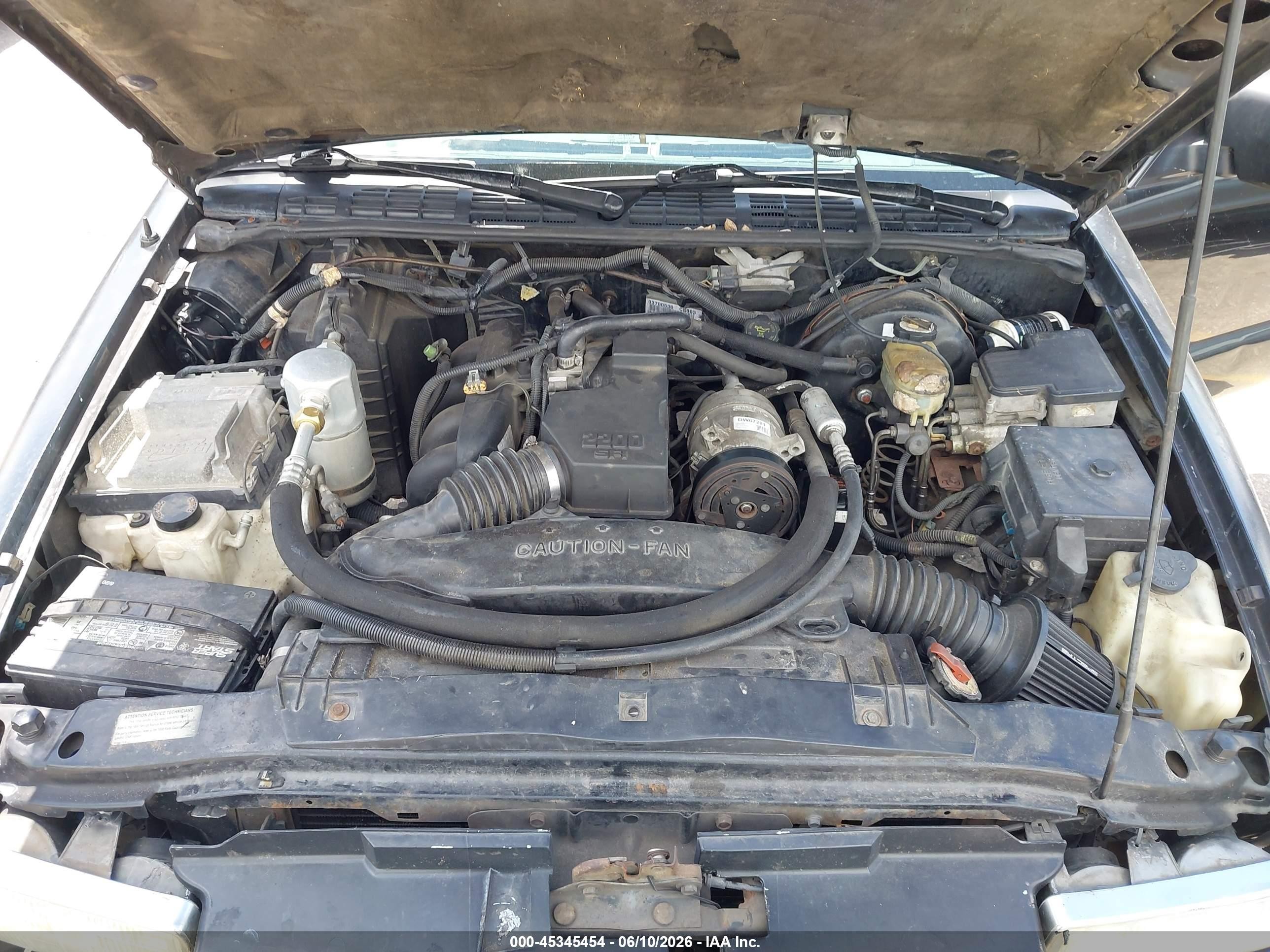 1998 Chevrolet S-10 Fleetside Black vin: 1GCCS1445W8246904