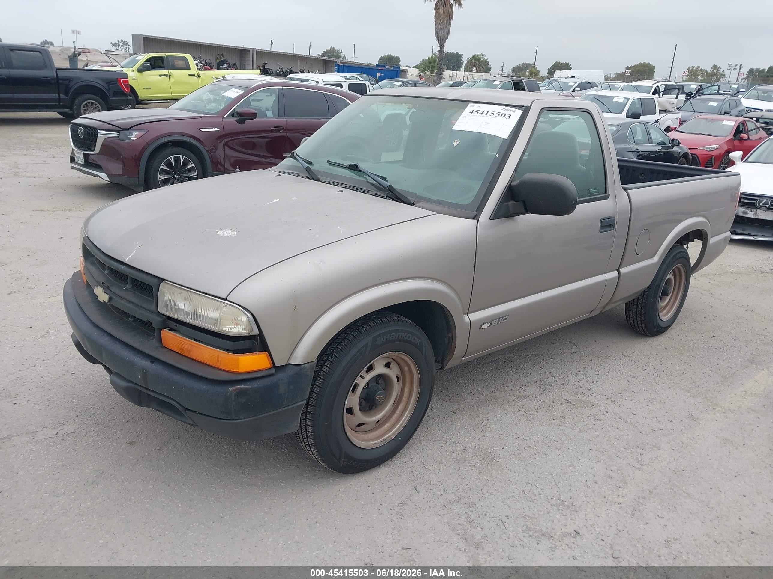 1998 Chevrolet S-10 Fleetside Желто-коричневый vin: 1GCCS1445WK183323