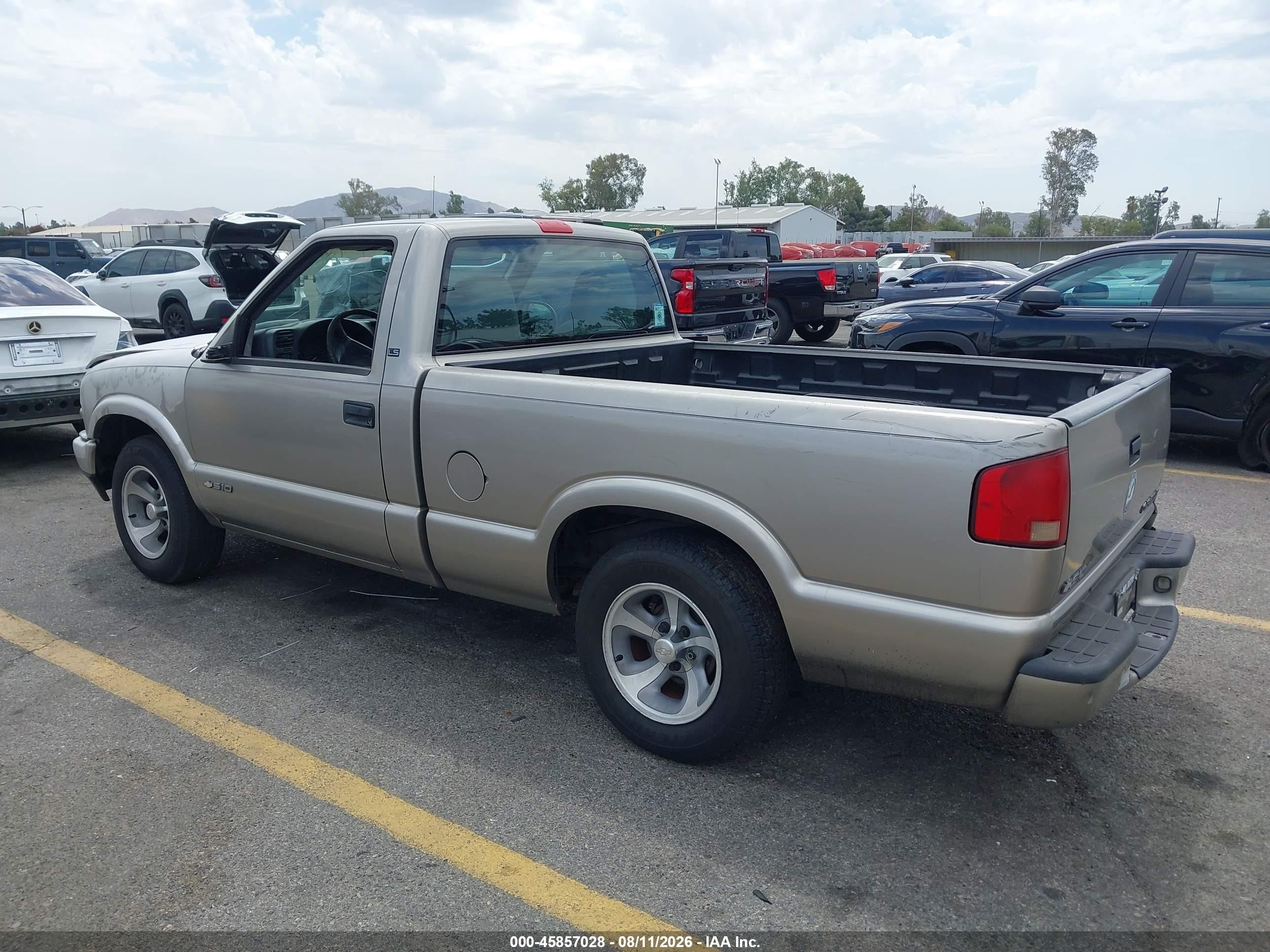 1998 Chevrolet S-10 Ls Коричневый vin: 1GCCS1445WK201206