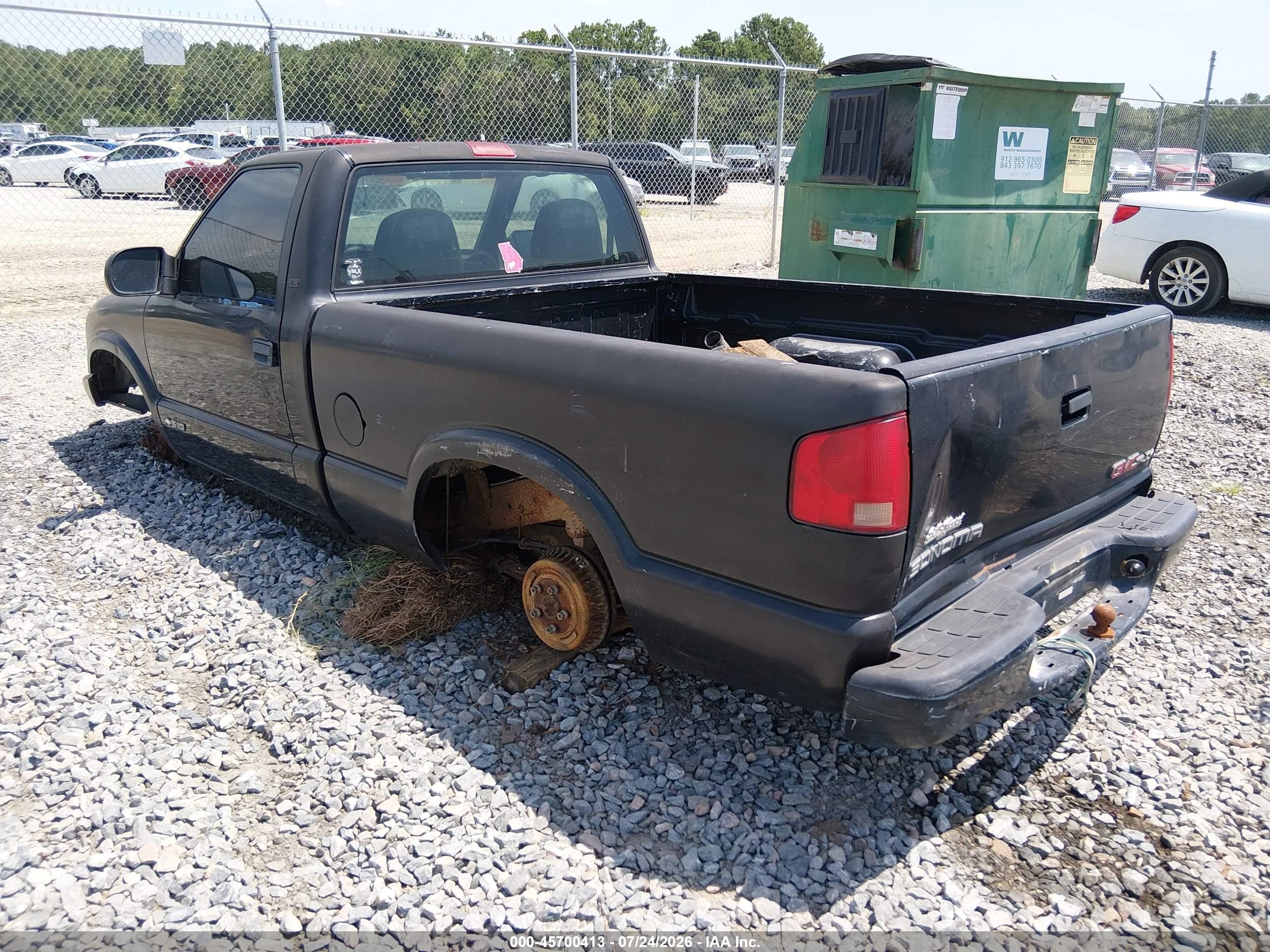 1999 Chevrolet S-10 Ls Black vin: 1GCCS1445X8142124