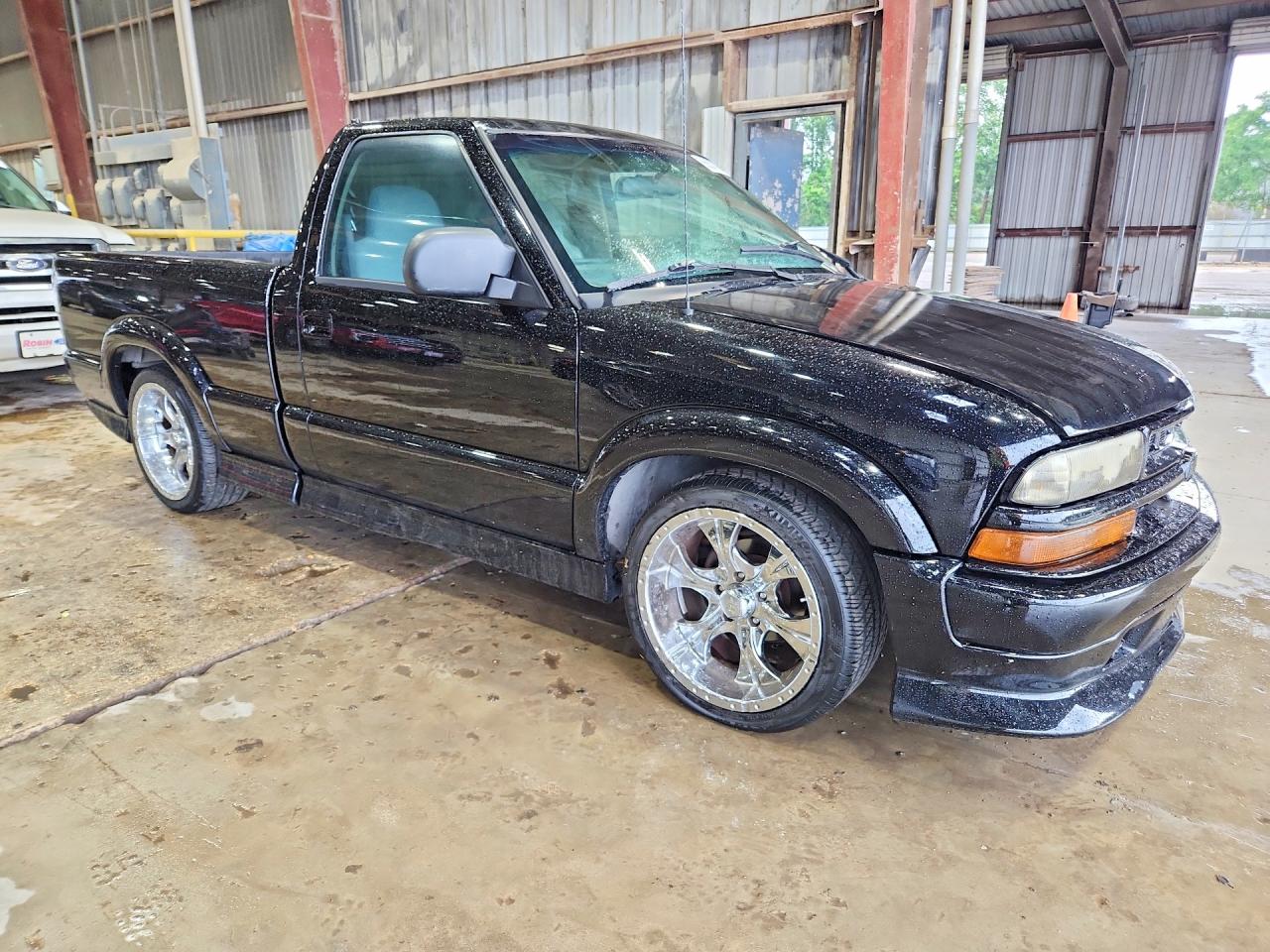 1999 Chevrolet S Truck S10 Black vin: 1GCCS1445X8161689