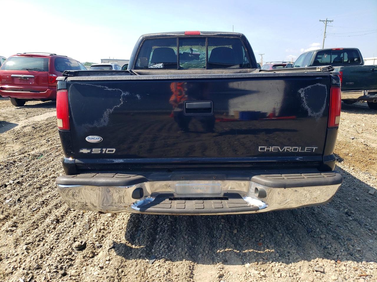 1998 Chevrolet S Truck S10 Black vin: 1GCCS1446WK251659