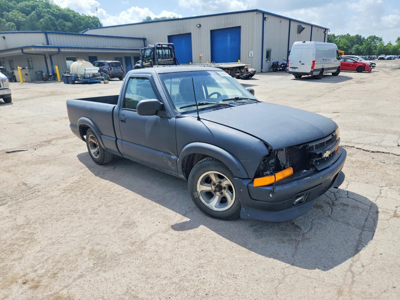 1999 Chevrolet S Truck S10 Gray vin: 1GCCS1446XK113573