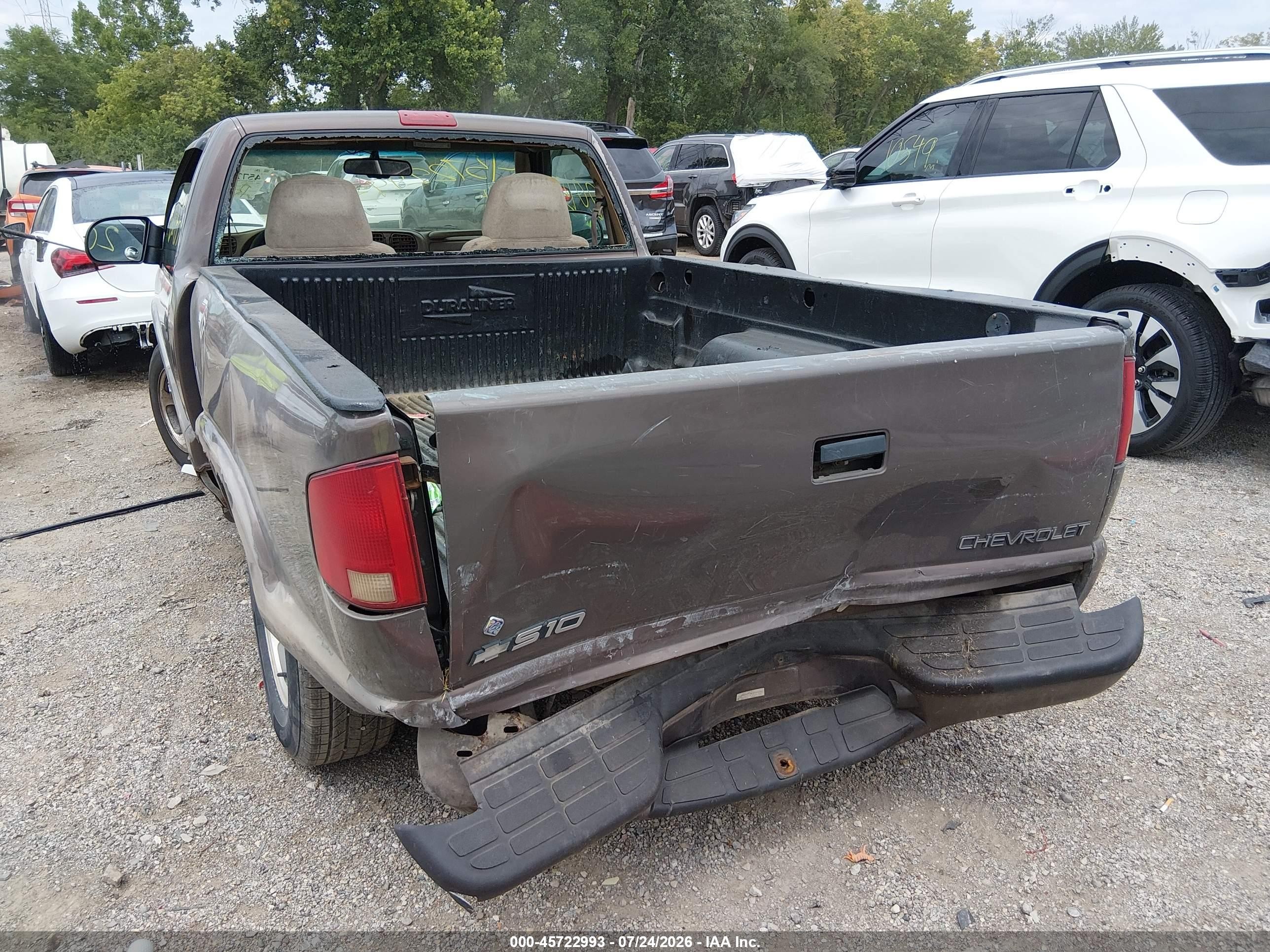 1999 Chevrolet S-10 Ls Gray vin: 1GCCS1446XK117882