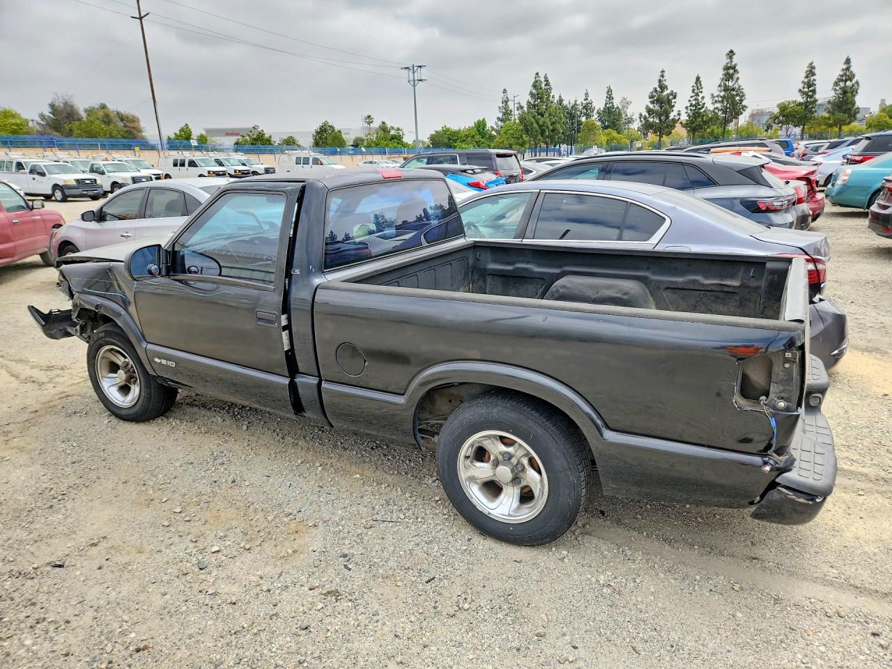 1999 Chevrolet S Truck S10 Black vin: 1GCCS1446XK170453