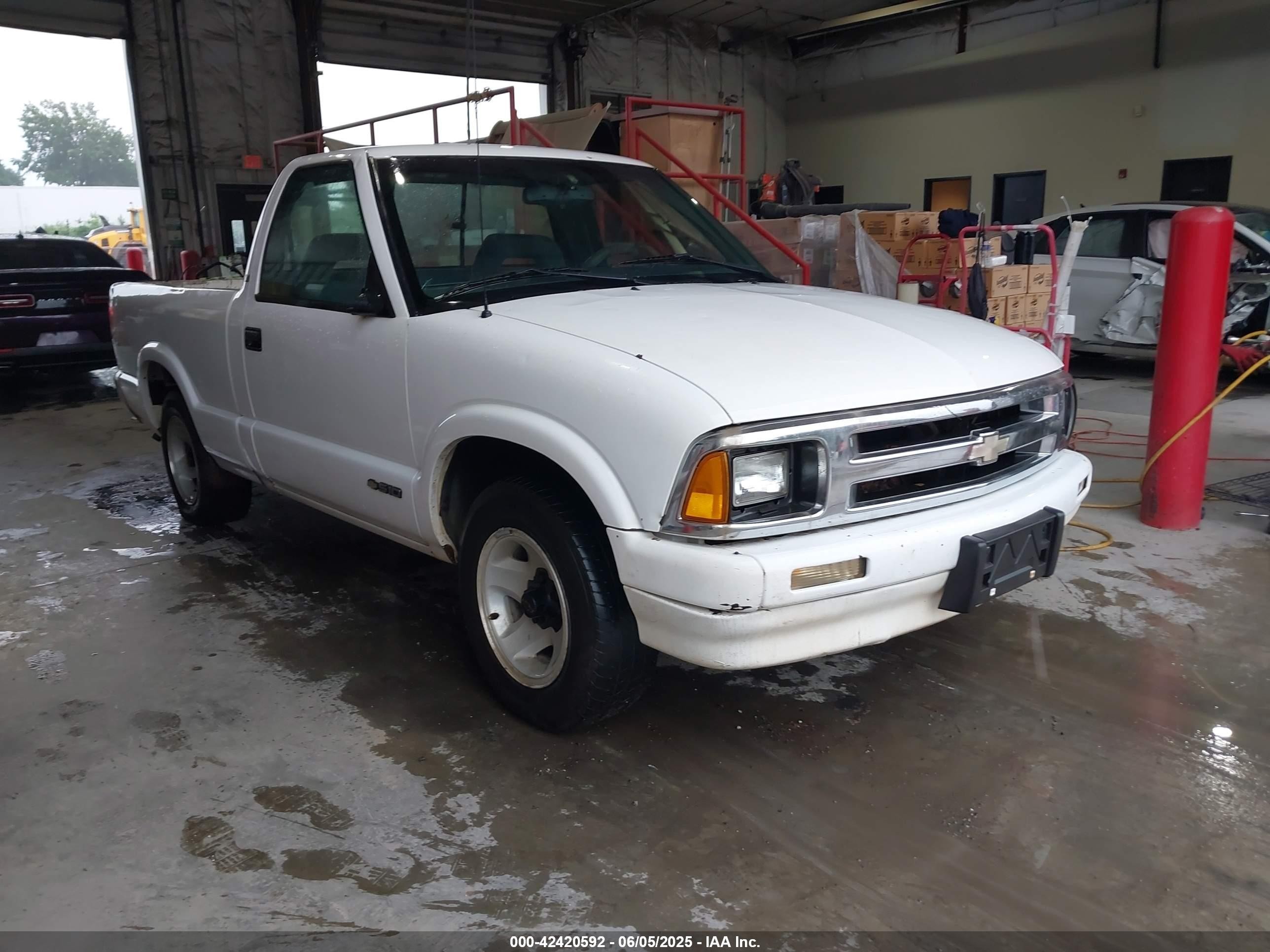 1GCCS1447R8173085