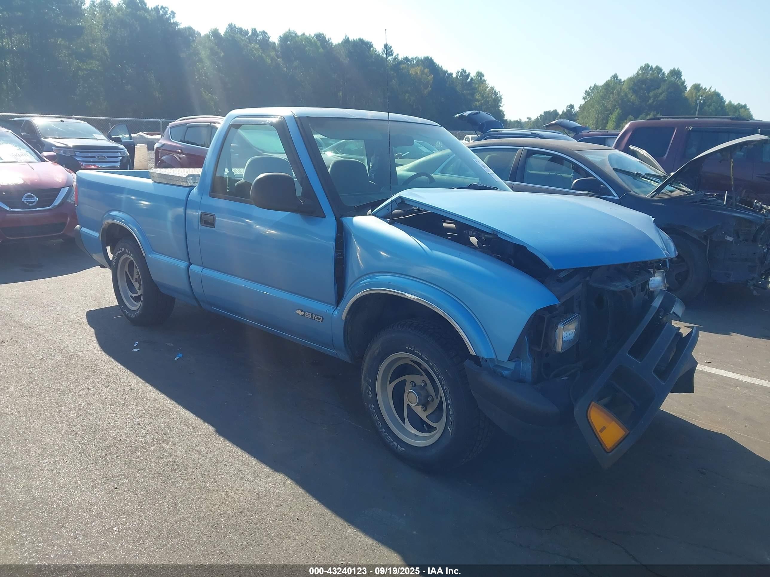 1996 Chevrolet S Truck S10 Light Blue vin: 1GCCS1447TK170911