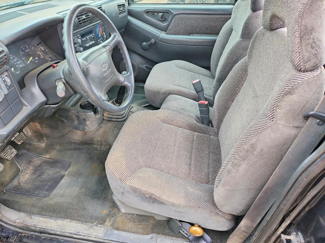 1997 Chevrolet S Truck S10 Black vin: 1GCCS1447V8185019