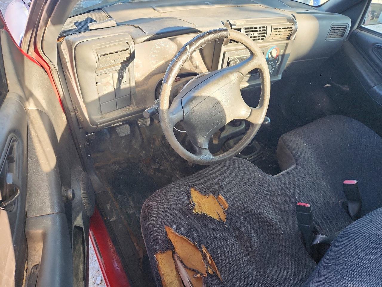 1997 Chevrolet S Truck S10 Red vin: 1GCCS1448V8132927