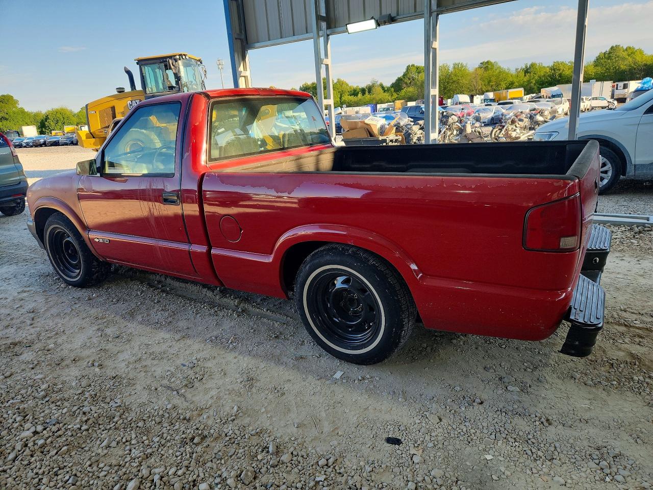 1997 Chevrolet S Truck S10 Red vin: 1GCCS1448V8132927