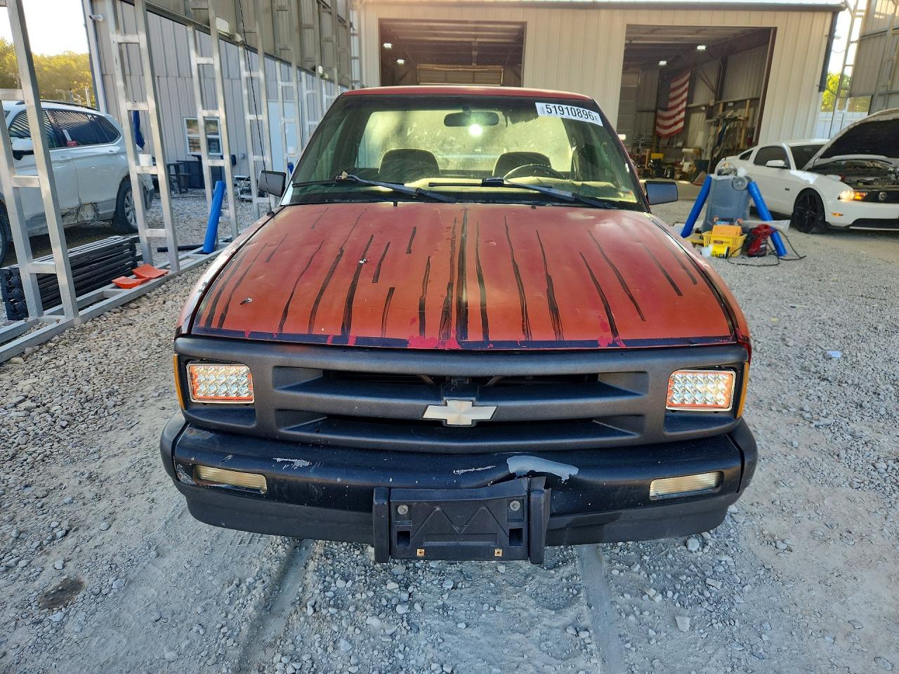 1997 Chevrolet S Truck S10 Red vin: 1GCCS1448V8132927
