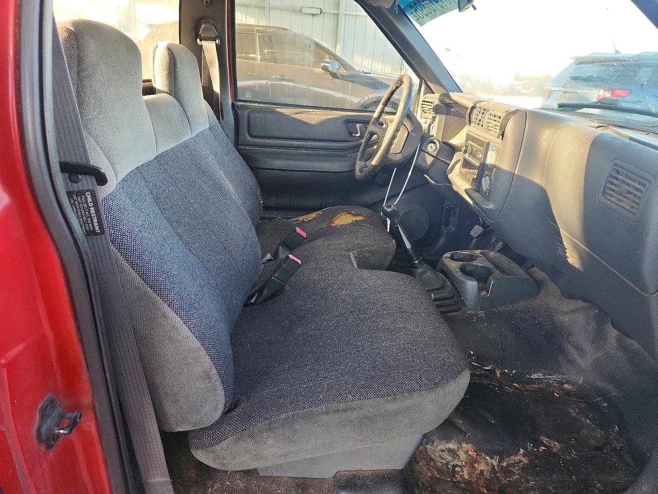 1997 Chevrolet S Truck S10 Red vin: 1GCCS1448V8132927